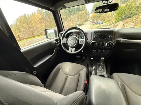 Used 2017 Jeep Wrangler Unlimited Sport w/ Quick Order Package 24S image 16