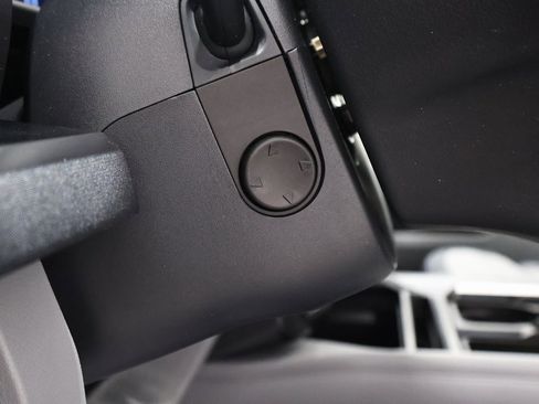 Certified 2024 Ford F350 Limited w/ FX4 Off-Road Package image 21