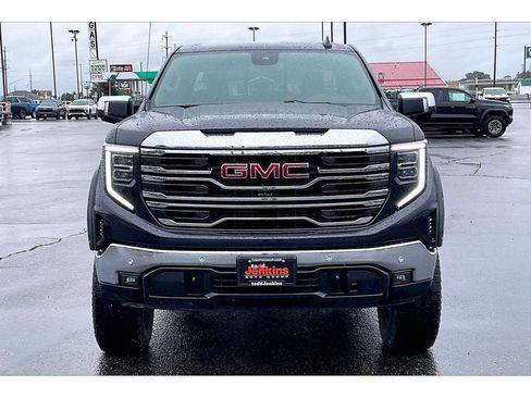 Used 2024 GMC Sierra 1500 SLT w/ SLT Premium Plus Package AWD/4WD image 3