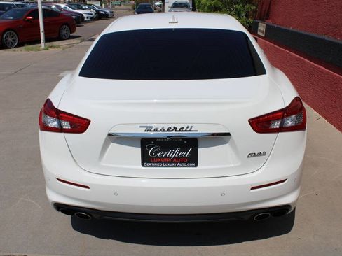 Used 2018 Maserati Ghibli image 4