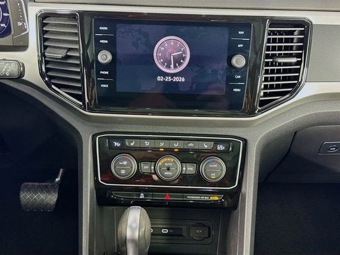 Used 2023 Volkswagen Atlas Cross Sport SEL image 35