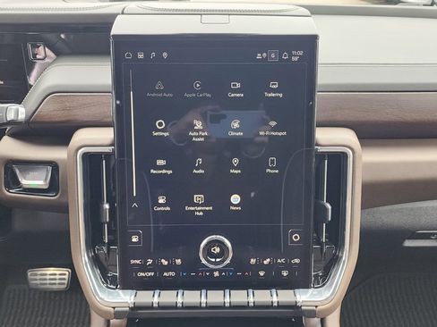 New 2026 GMC Yukon XL Denali Ultimate AWD/4WD image 32