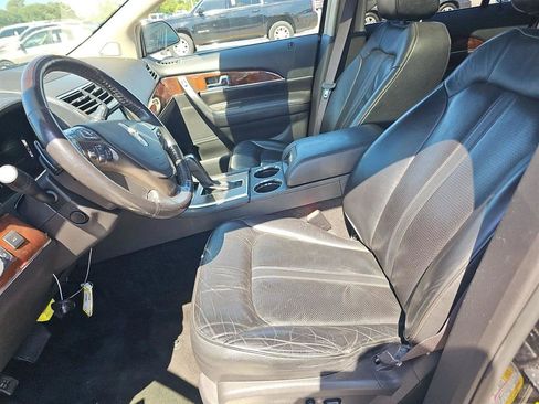 Used 2014 Lincoln MKX AWD w/ Equipment Group 101A image 6