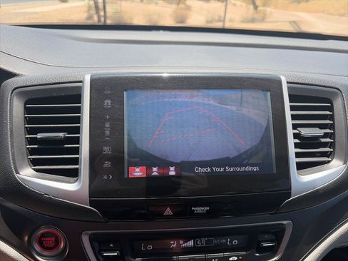 Used 2017 Honda Pilot EX image 19