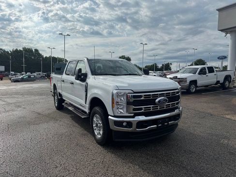 Used 2025 Ford F250 XLT w/ FX4 Off-Road Package AWD/4WD image 1