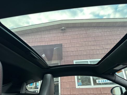 Used 2016 Jaguar F-TYPE S image 9