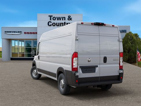 New 2026 RAM ProMaster 2500 w/ Premium Convenience Group FWD image 29