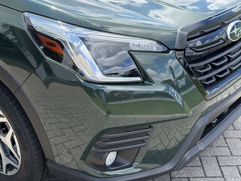 Certified 2023 Subaru Forester Premium AWD/4WD image 9