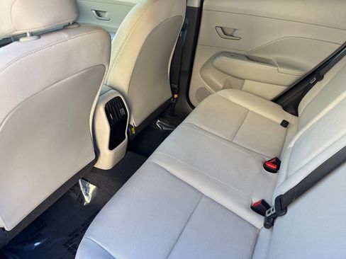 Used 2025 Hyundai Kona SEL AWD/4WD image 13