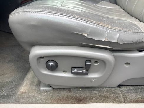 Used 2004 GMC Envoy XL SLT AWD/4WD image 14