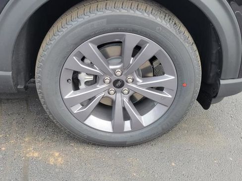 New 2026 Ford Explorer Active w/ Active Comfort Package image 10