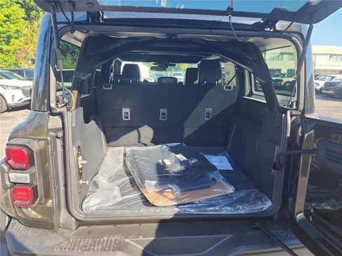 New 2025 Ford Bronco Raptor image 26