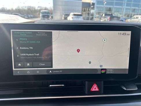 Used 2025 Kia Carnival SX Prestige image 24