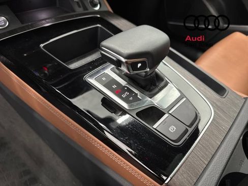 Used 2025 Audi Q5 2.0T Premium Plus w/ Premium Plus Package AWD/4WD image 37