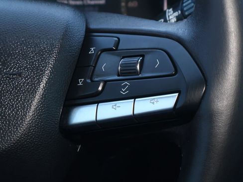 Used 2023 Cadillac XT4 Premium Luxury image 29