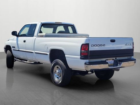 Used 1998 Dodge Ram 2500 Truck 4x4 Quad Cab image 9