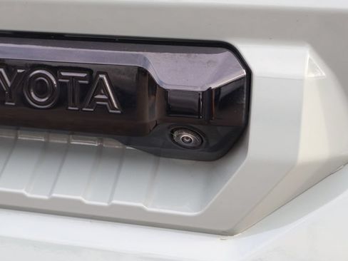 Used 2025 Toyota Tundra Limited w/ TRD Off-Road Package AWD/4WD image 52