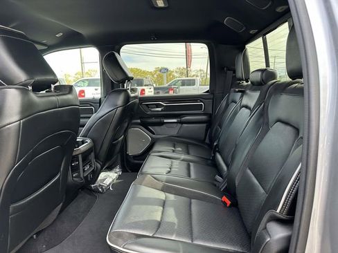 Used 2025 RAM 1500 Laramie AWD/4WD image 8