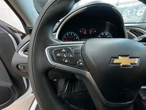 Used 2021 Chevrolet Malibu LS w/ Driver Confidence Package II FWD image 22