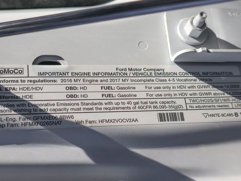 Used 2017 Ford F550 2WD Regular Cab Super Duty image 20