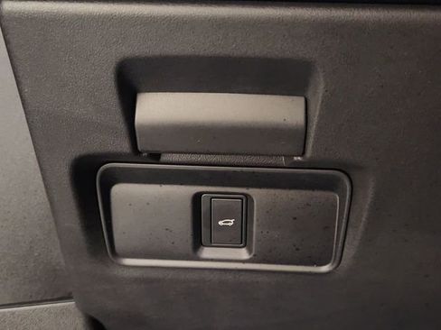 Used 2026 Land Rover Range Rover Evoque S image 21