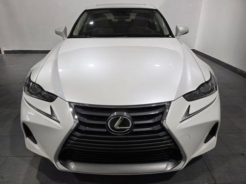 Used 2017 Lexus IS 300 AWD image 8