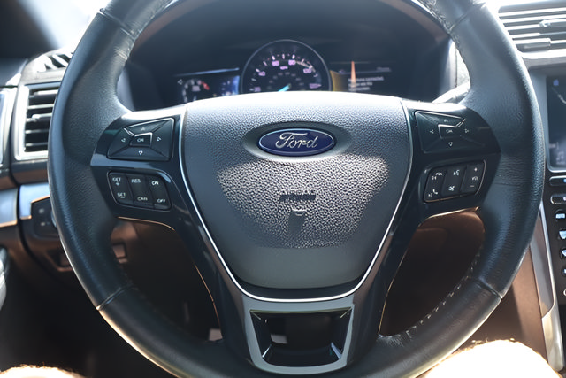Used 2018 Ford Explorer Limited FWD image 31