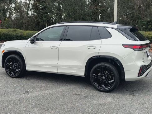 New 2026 Volkswagen Tiguan SE R-Line image 6