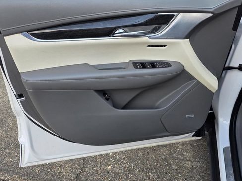 Used 2020 Cadillac XT6 Premium Luxury FWD image 57