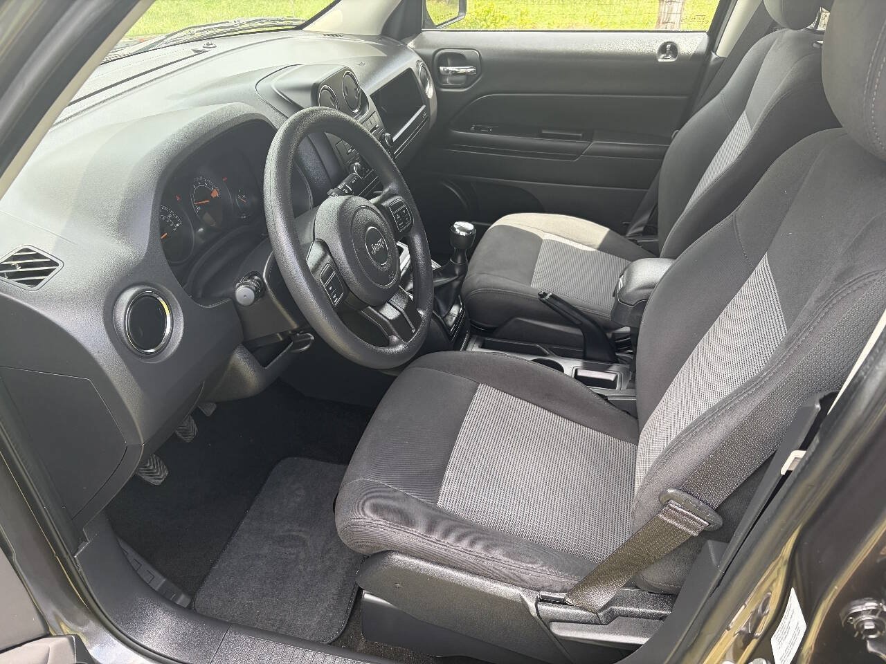 Used 2016 Jeep Patriot Sport w/ Power Value Group FWD image 7