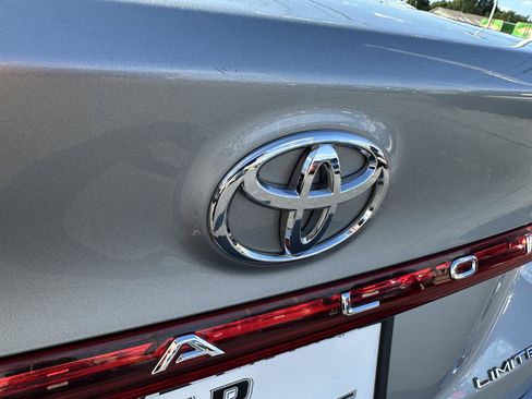 Used 2019 Toyota Avalon Limited w/ Advanced Safety Package FWD image 74