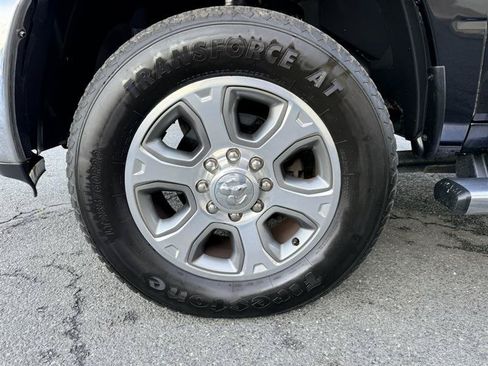 Used 2018 RAM 2500 Big Horn AWD/4WD image 9