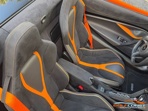 Used 2022 McLaren 720S Performance RWD image 32