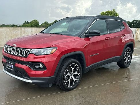 Used 2025 Jeep Compass Limited AWD/4WD image 9
