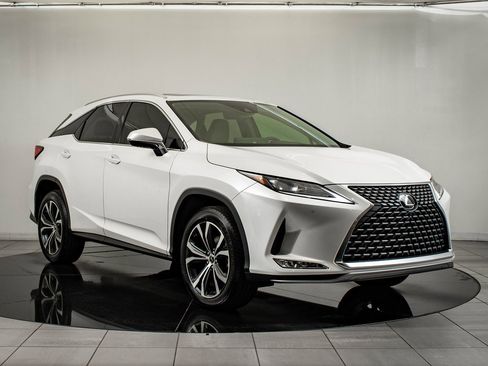 Certified 2022 Lexus RX 350 FWD w/ Premium Package image 12