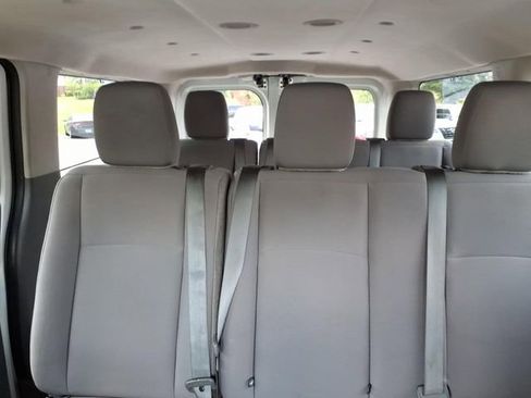 Used 2018 Nissan NV 3500 S RWD image 9