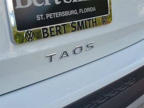 New 2026 Volkswagen Taos S image 5