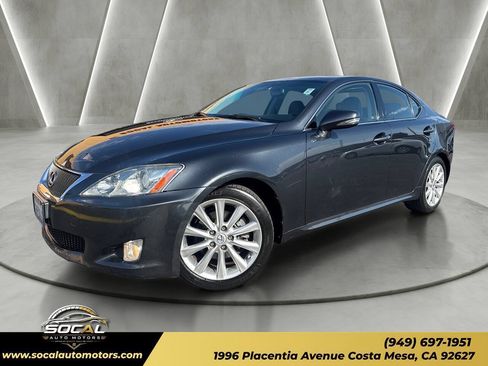 Used 2009 Lexus IS 250 w/ Premium Pkg RWD image 1