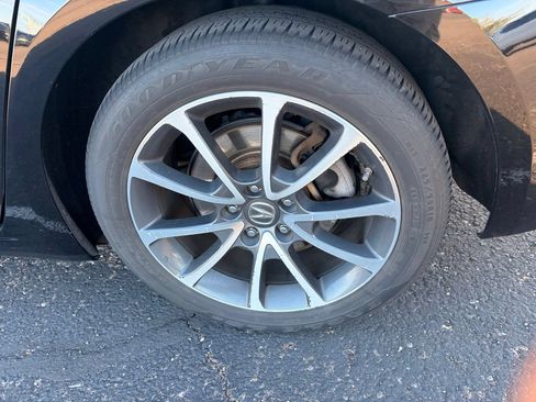 Used 2016 Acura TLX w/ Technology Package FWD image 8