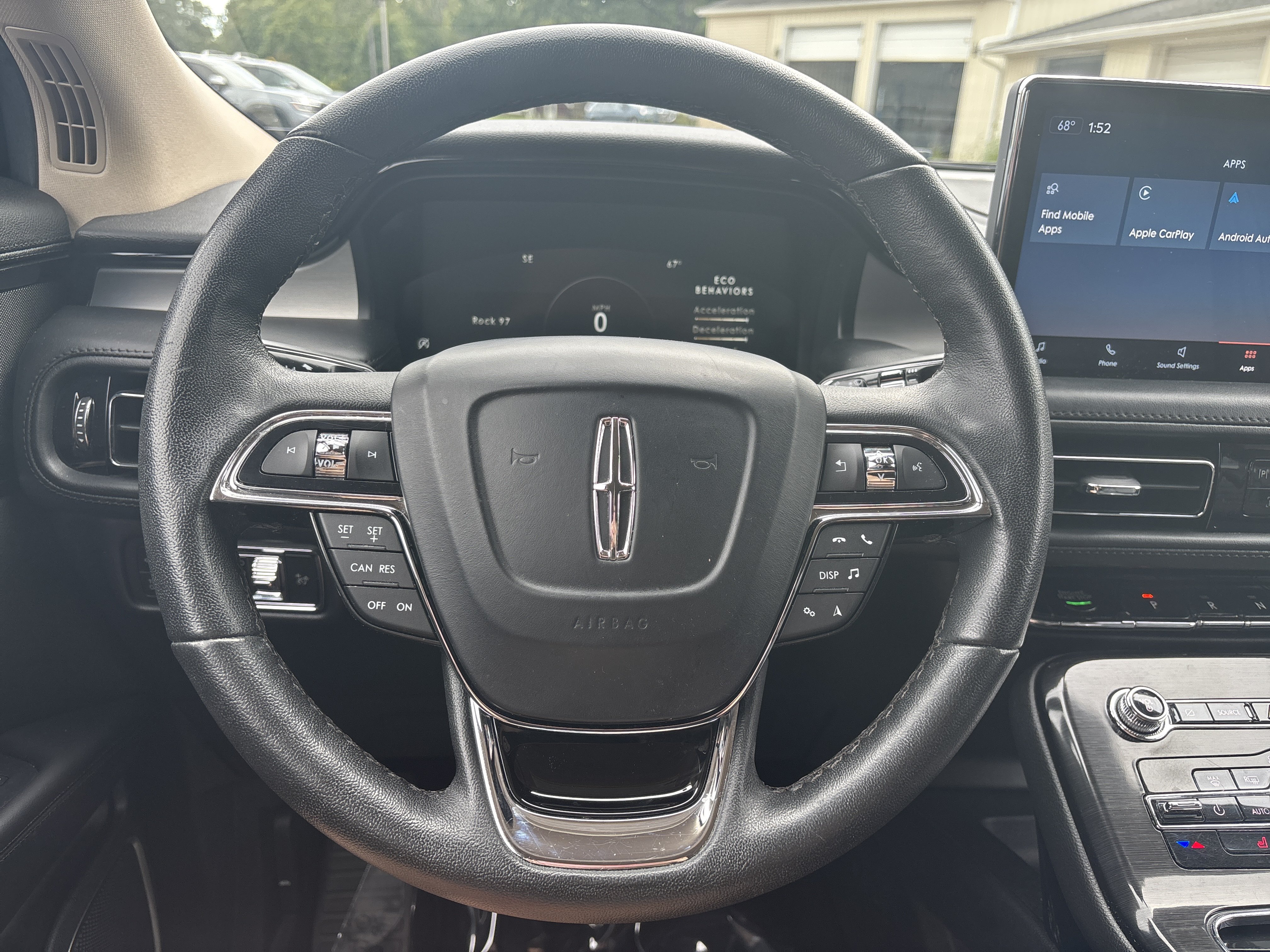 Used 2022 Lincoln Nautilus AWD image 24