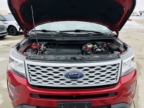 Used 2017 Ford Explorer Platinum image 48