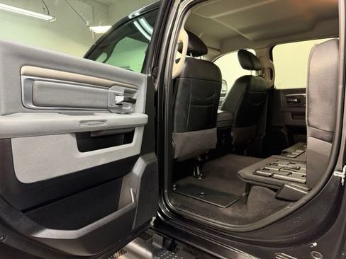 Used 2018 RAM 1500 Big Horn AWD/4WD image 31