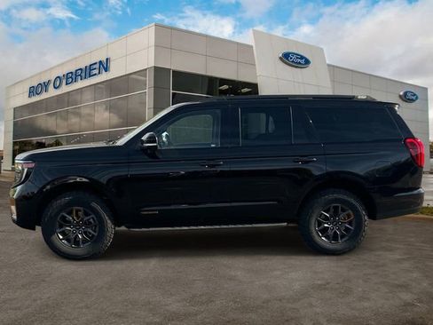 Used 2025 Ford Expedition Tremor AWD/4WD image 2