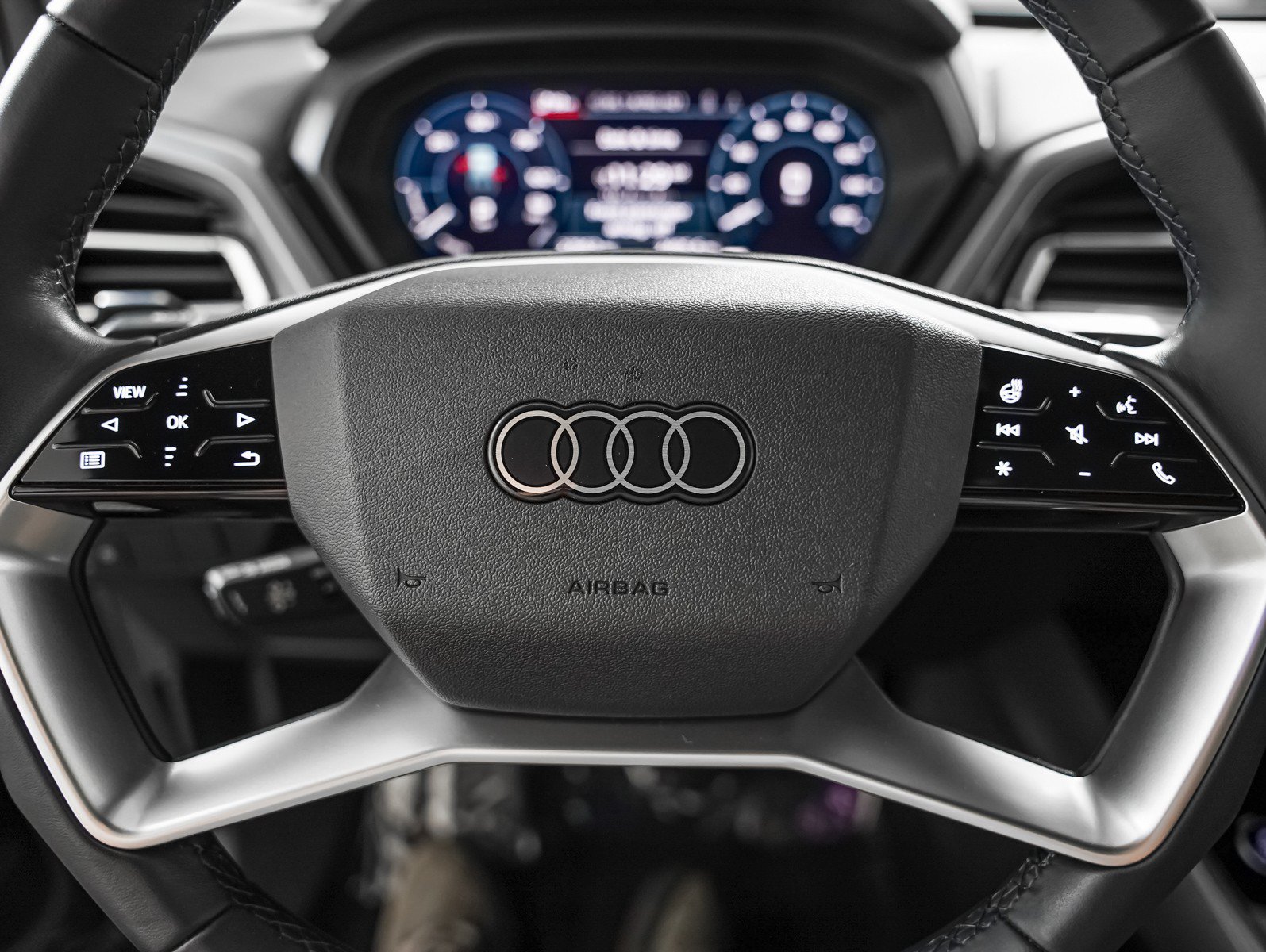 Certified 2023 Audi Q4 e-tron Premium Plus RWD image 15