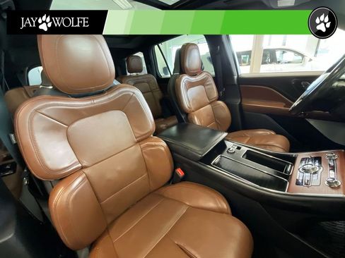 Used 2021 Lincoln Aviator Grand Touring w/ Equipment Group 301A AWD/4WD image 22