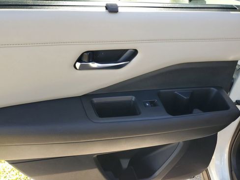 Certified 2023 Nissan Pathfinder SL AWD/4WD image 14