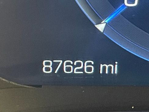 Used 2019 Cadillac Escalade Premium Luxury image 18