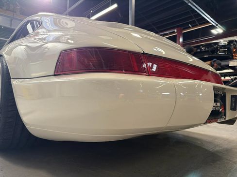 Used 1994 Porsche 911 Carrera 4 image 19