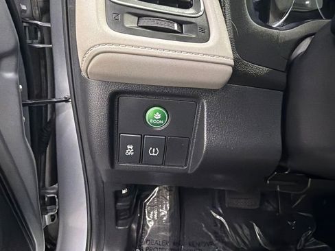 Used 2017 Honda HR-V EX image 32