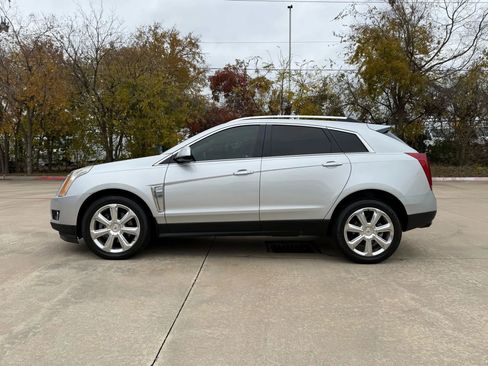 Used 2015 Cadillac SRX Premium w/ Trailering Package image 3